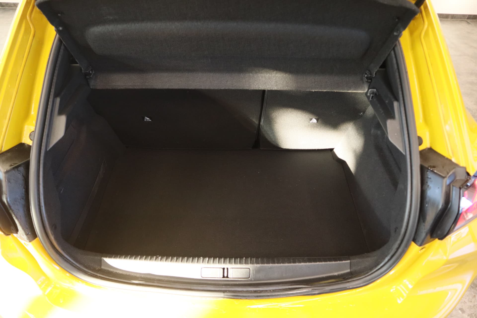 Peugeot 208 1.2 PureTech Allure thumbnail 17