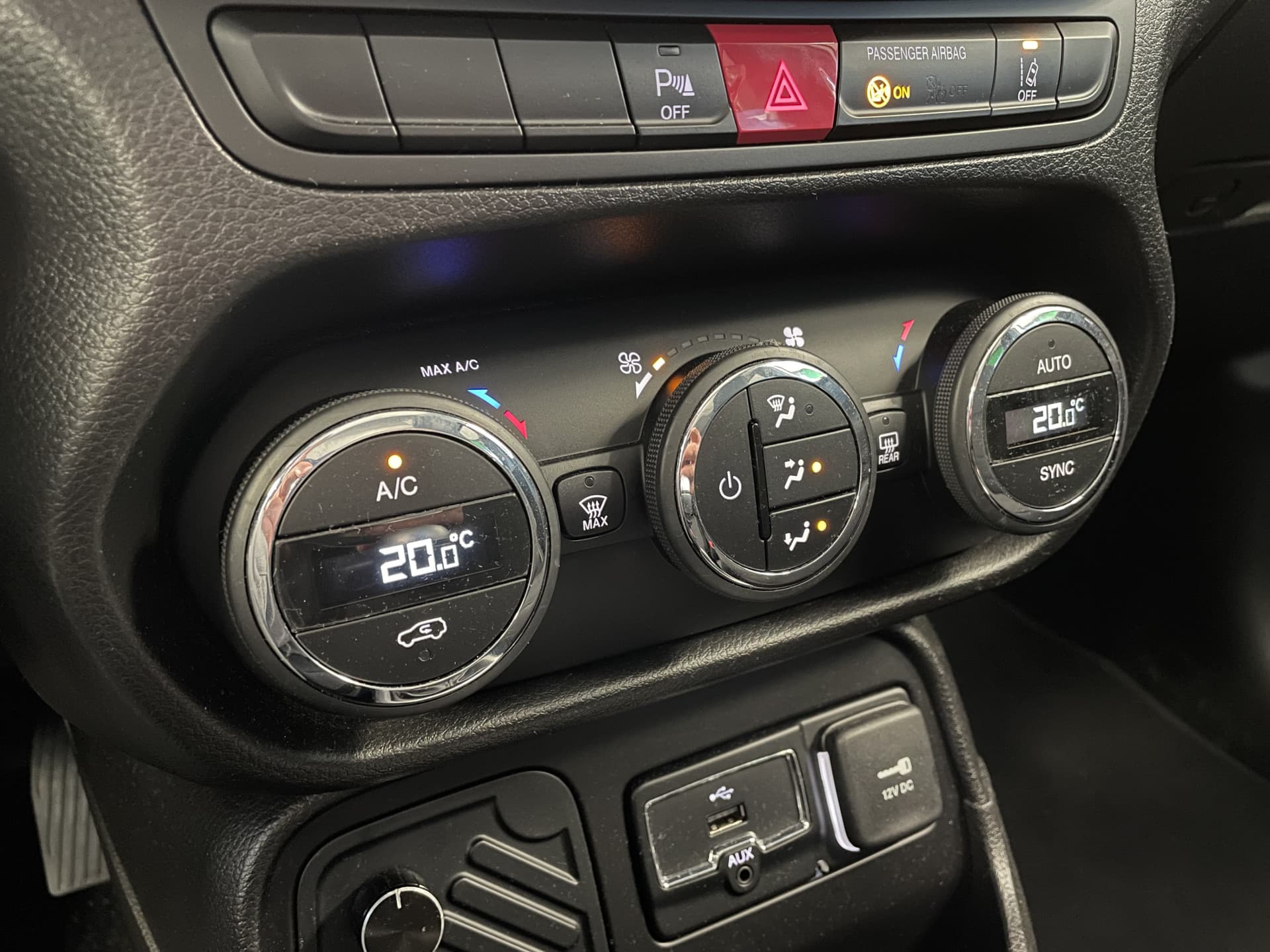 Jeep Renegade 1.4 MultiAir Limited thumbnail 11