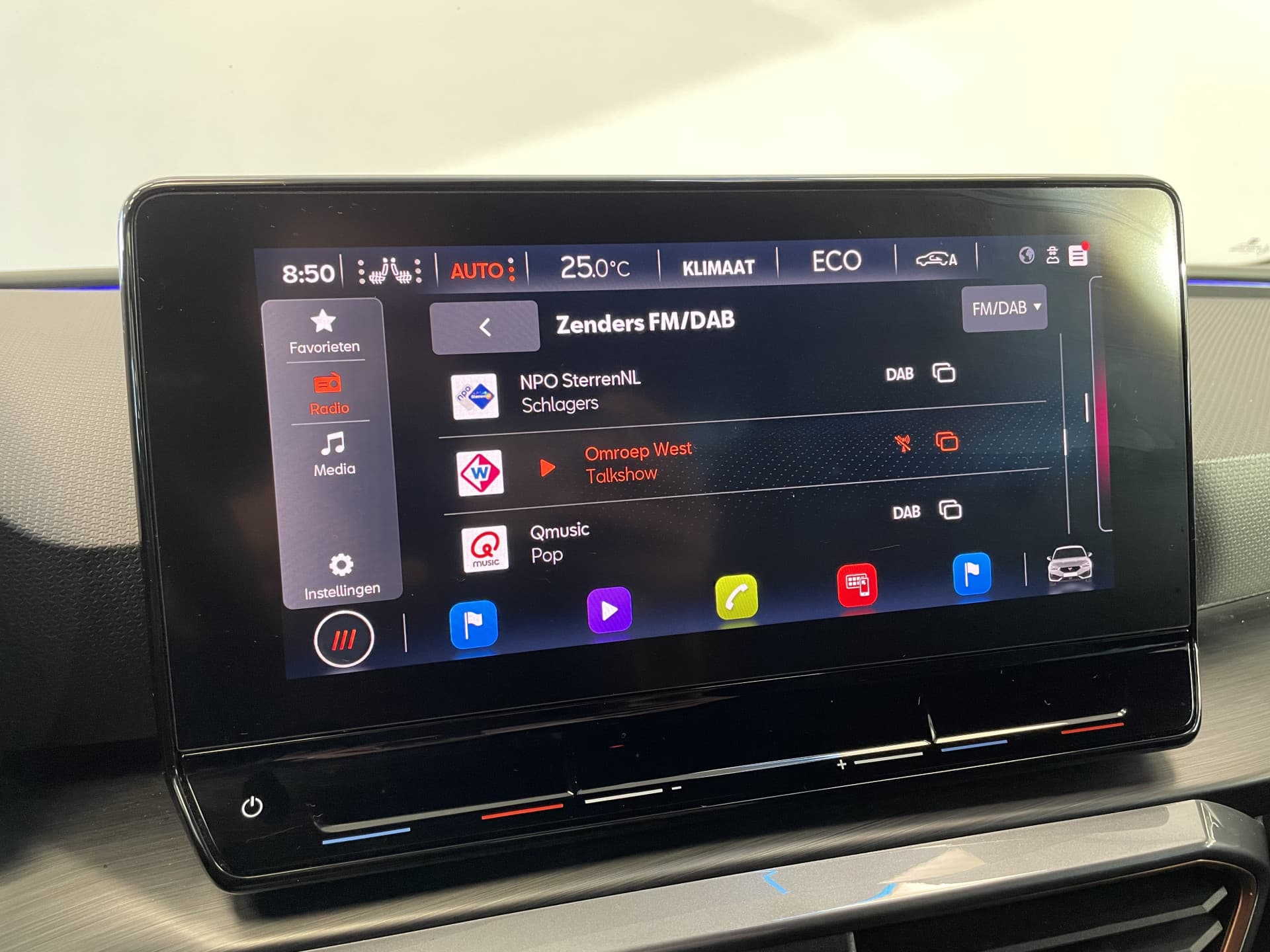 CUPRA Leon 1.4 e-Hybrid VZ Business thumbnail 18