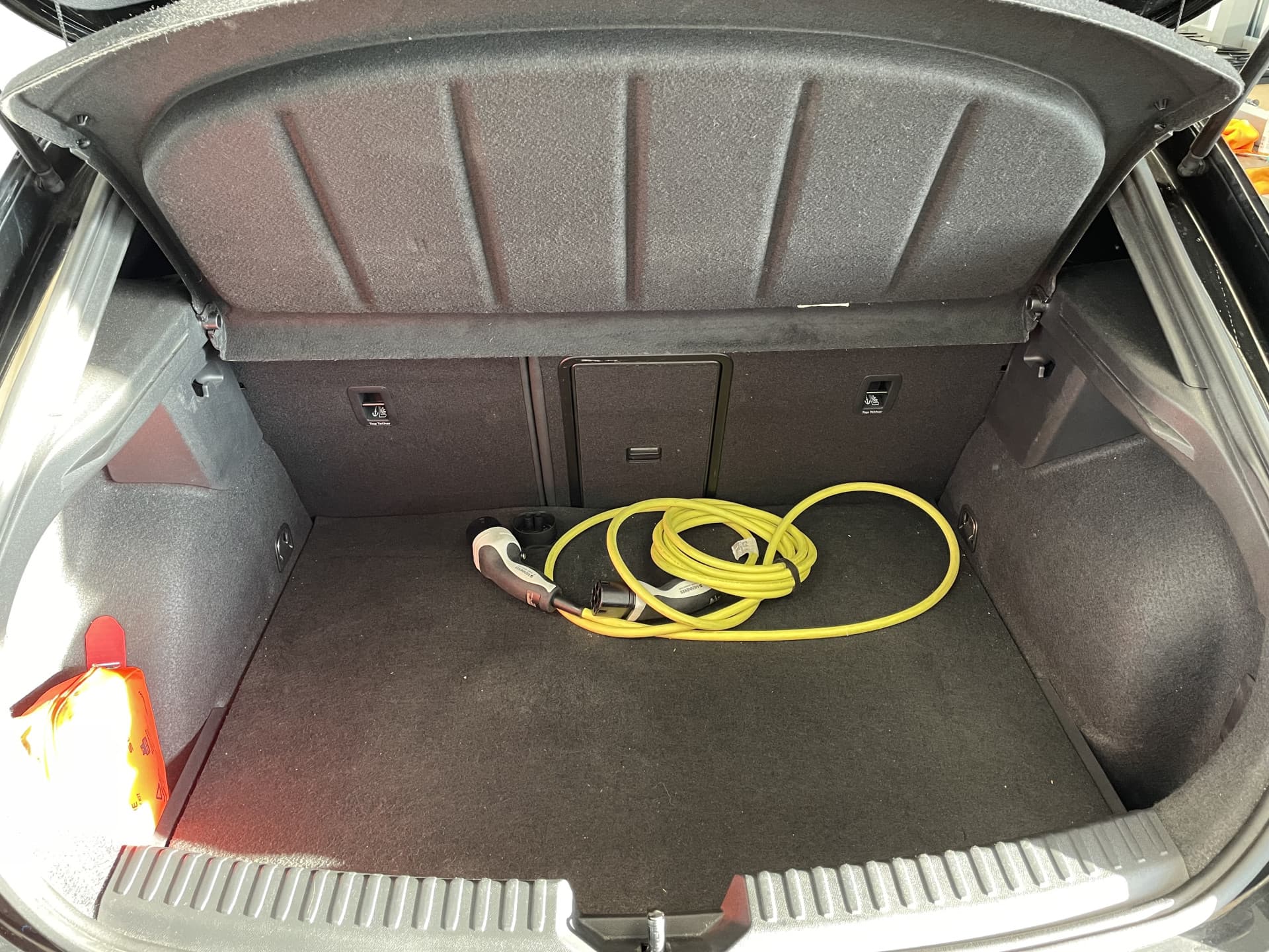 CUPRA Leon 1.4 e-Hybrid VZ Business thumbnail 25