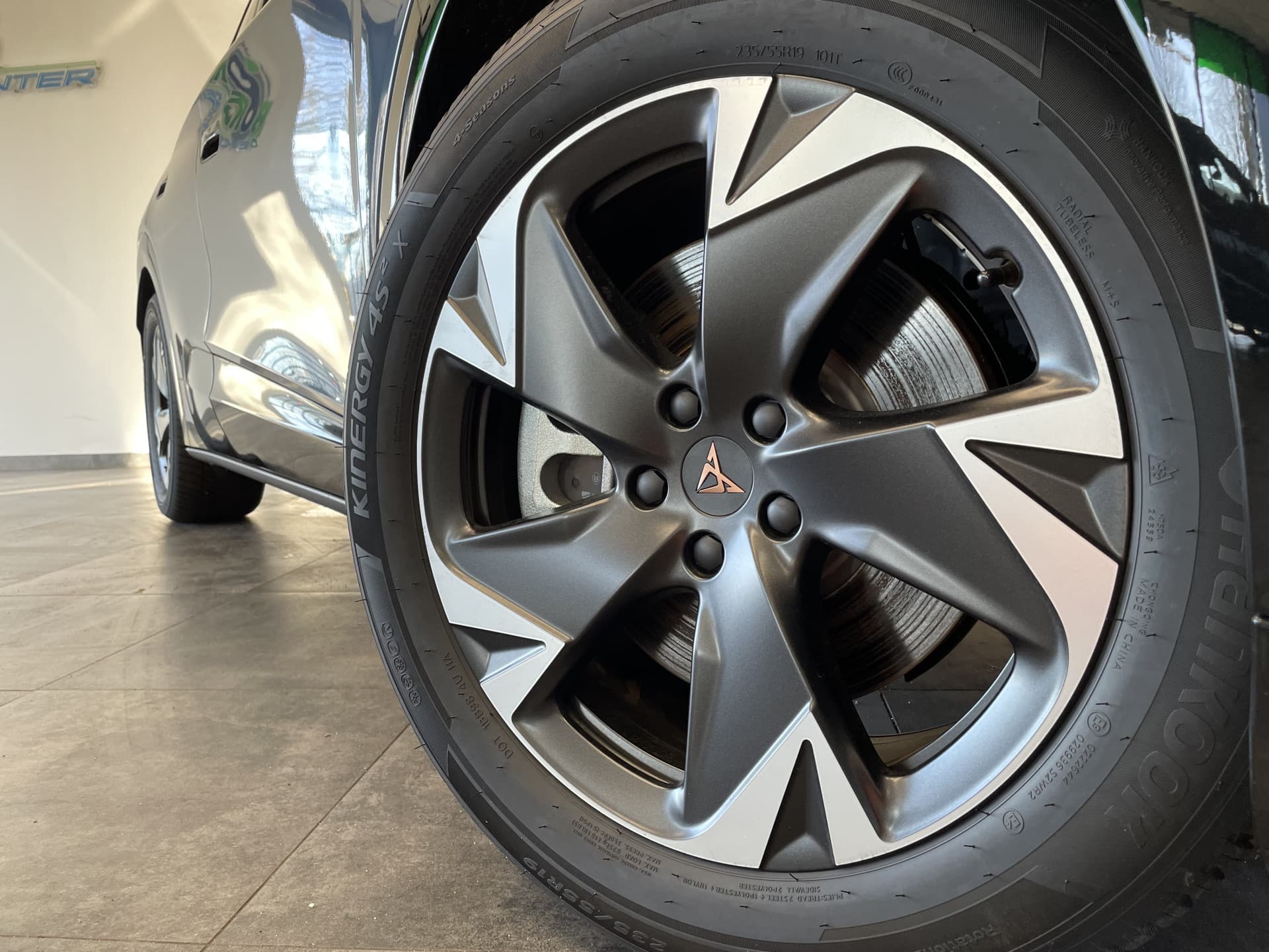 CUPRA Tavascan Endurance thumbnail 6