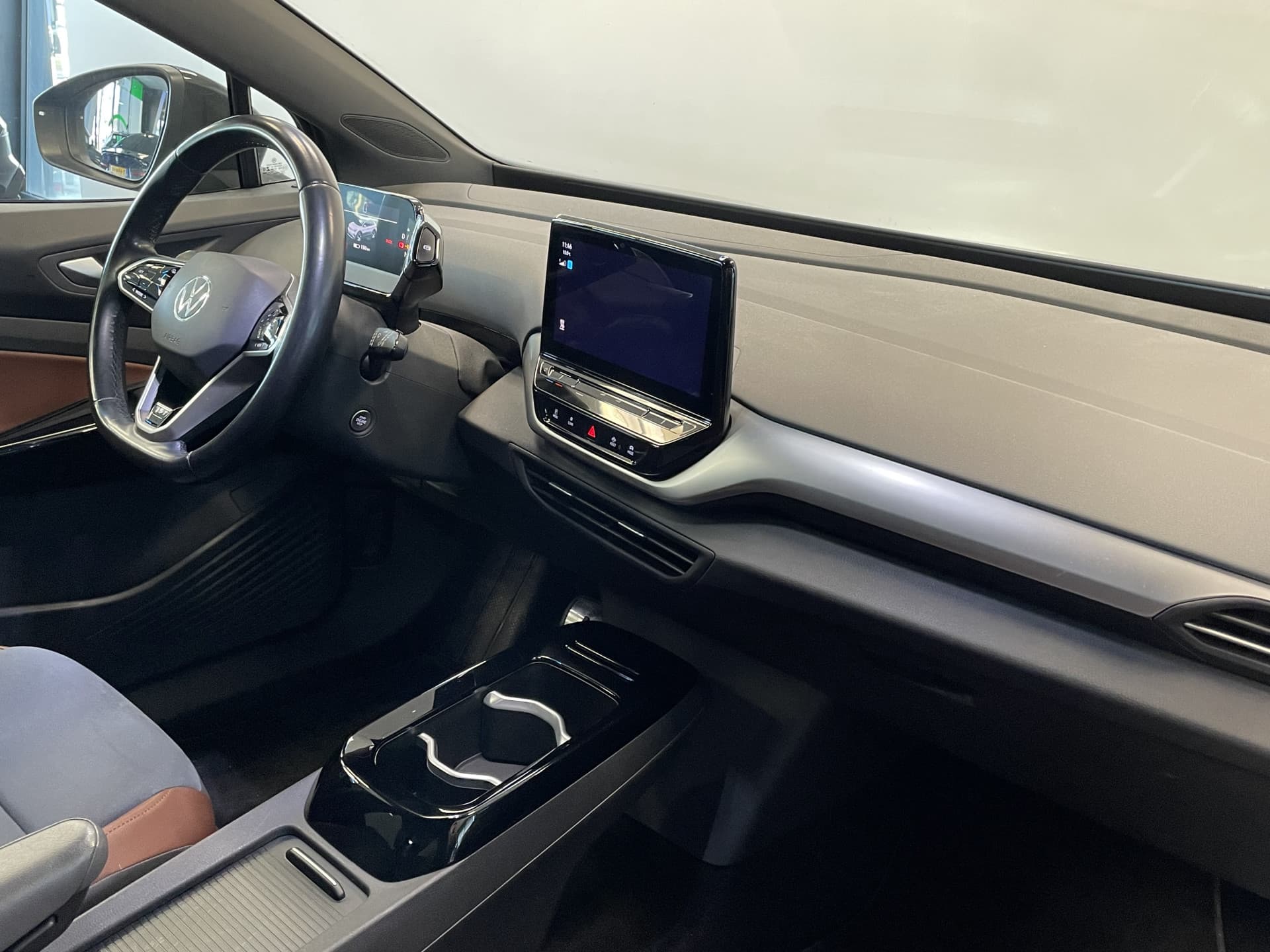 Volkswagen ID.4 First 77 kWh thumbnail 5