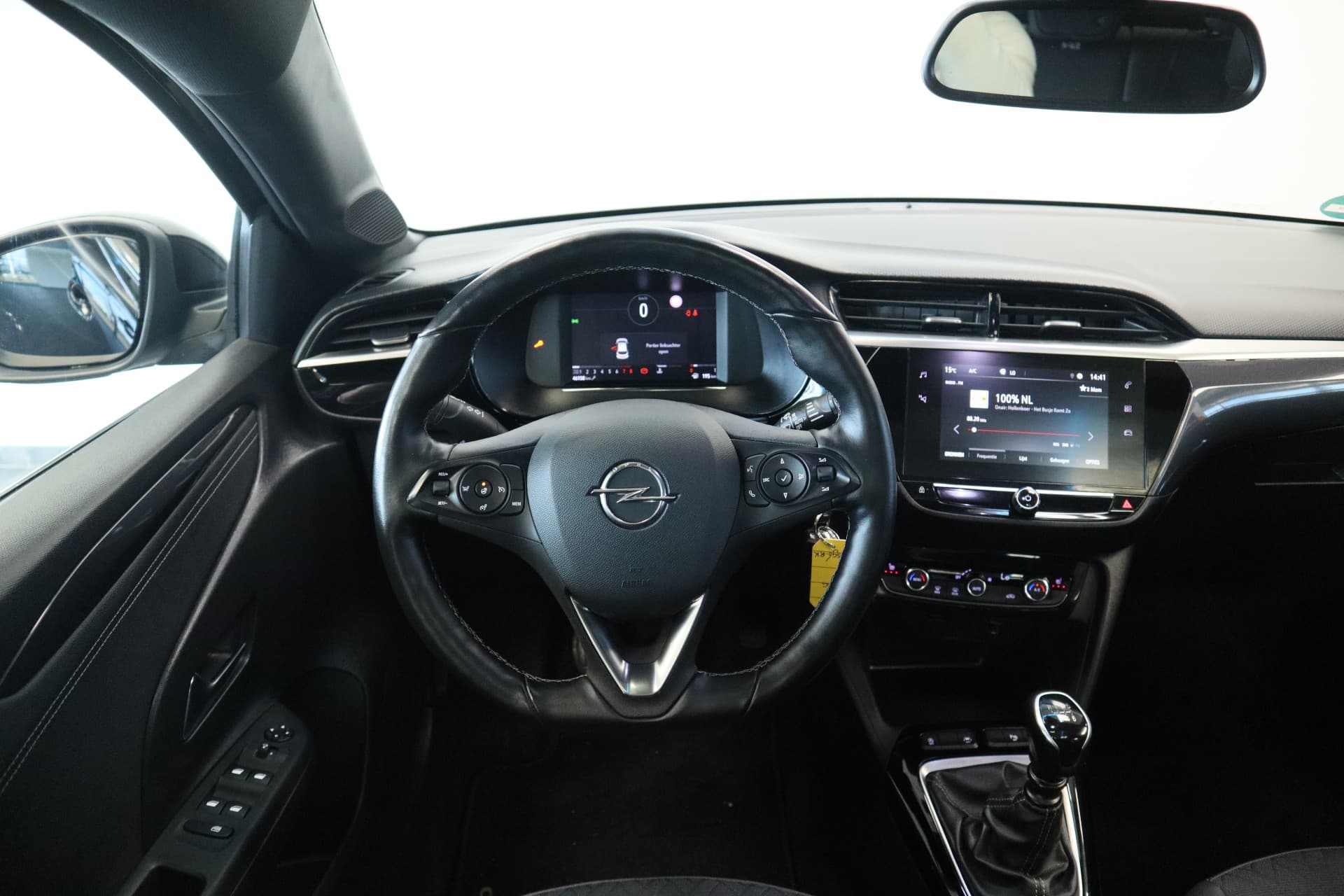 Opel Corsa 1.2 Level 3 thumbnail 7