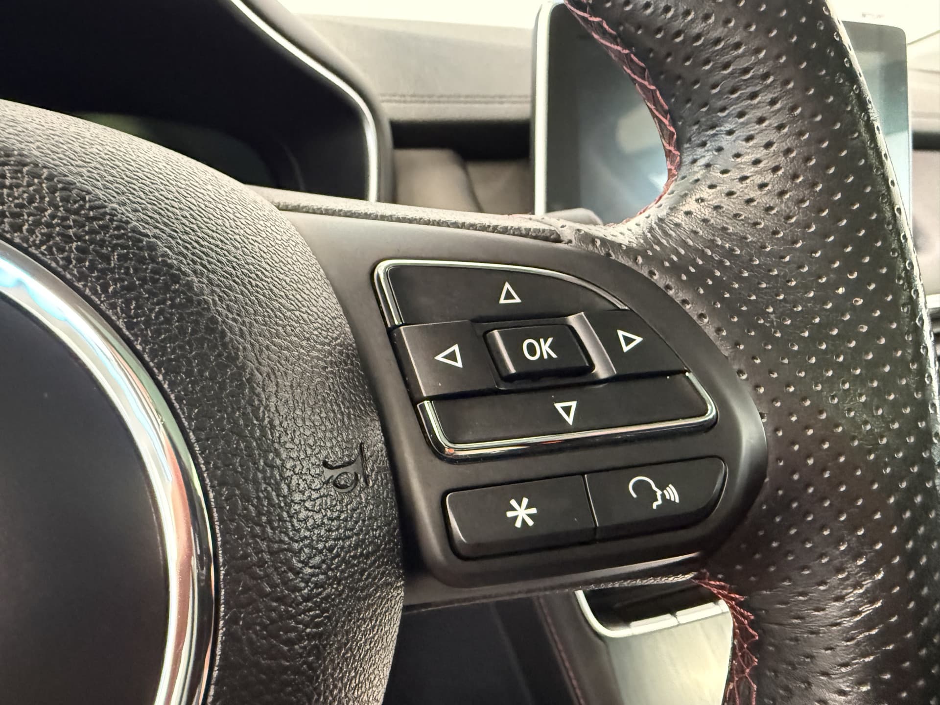 MG EHS 1.5 TGDI Luxury thumbnail 11