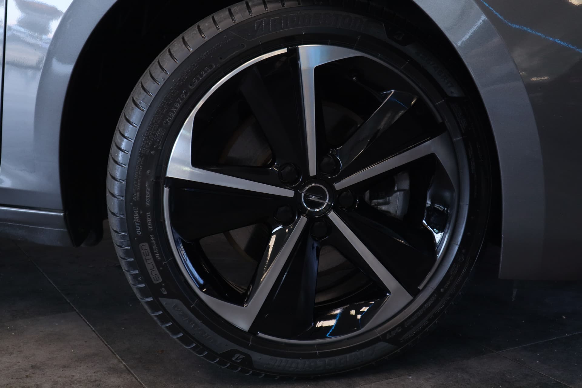 Opel Astra Sports Tourer 1.2 Turbo Hybrid GS thumbnail 4