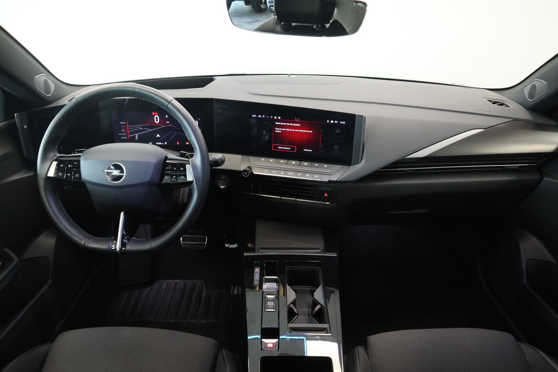 Opel Astra Sports Tourer 1.2 Turbo Hybrid GS thumbnail 6