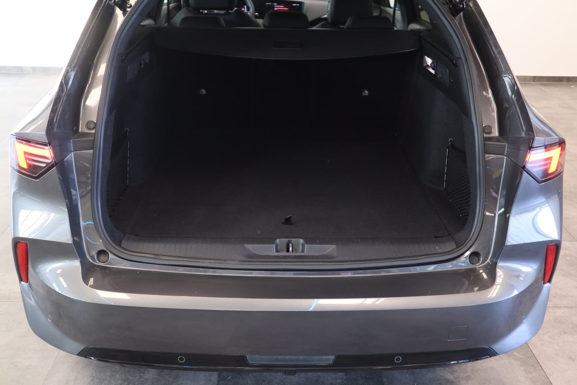 Opel Astra Sports Tourer 1.2 Turbo Hybrid GS thumbnail 21