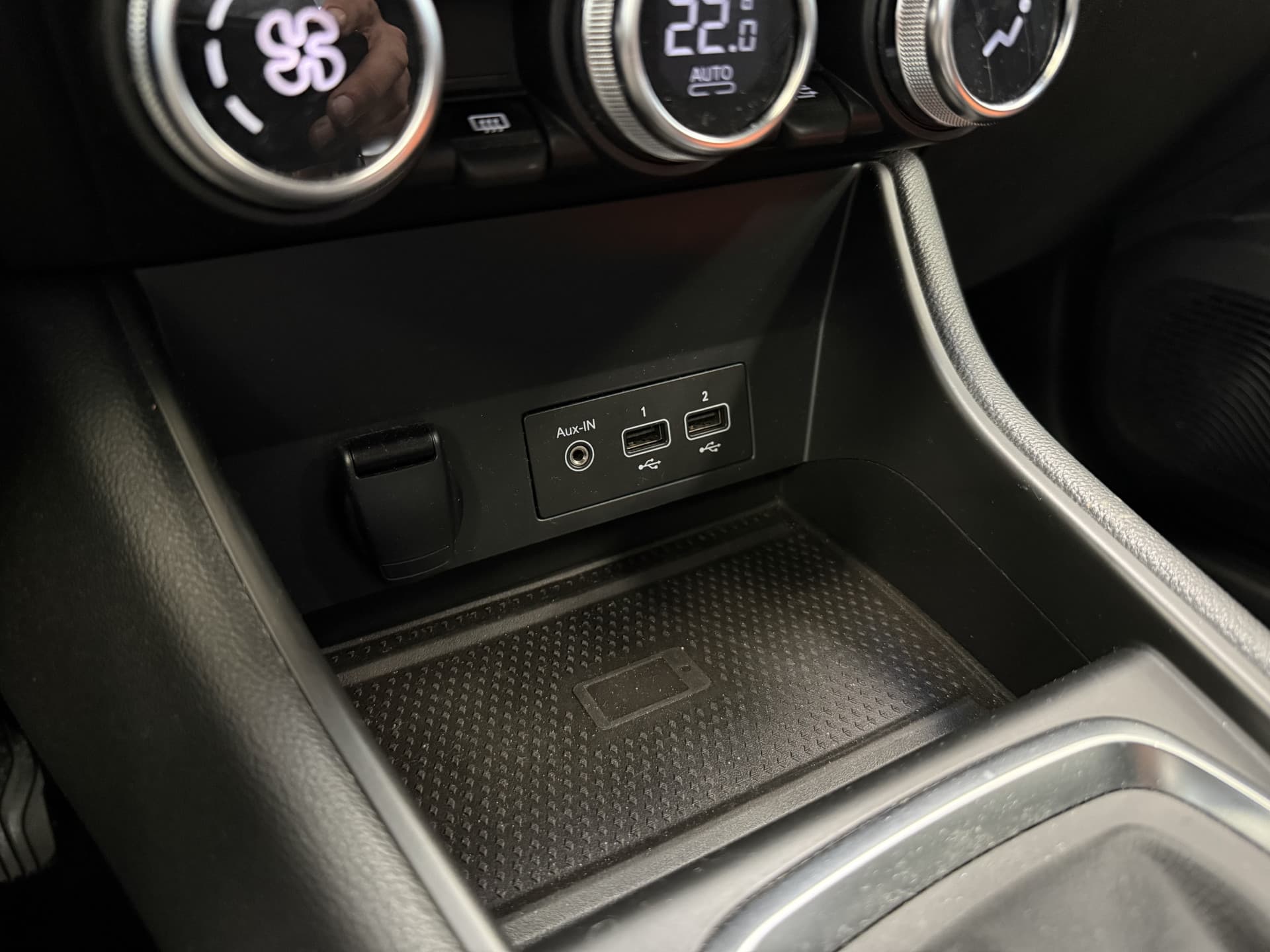 Renault Captur 1.3 TCe 130 Intens thumbnail 16