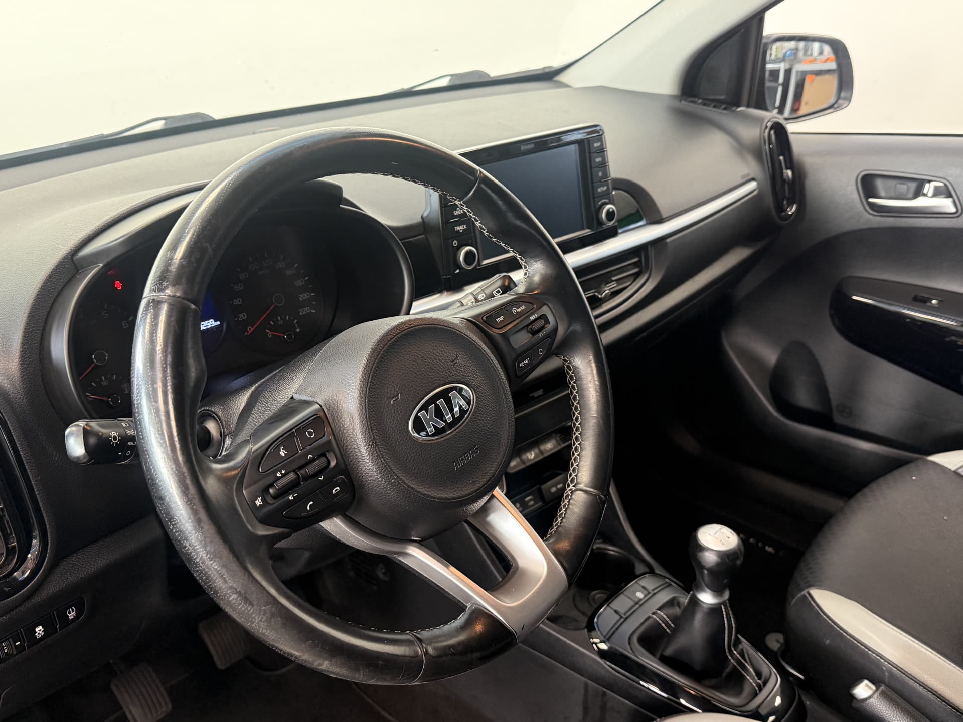 Kia Picanto 1.0 CVVT Design Edition thumbnail 7