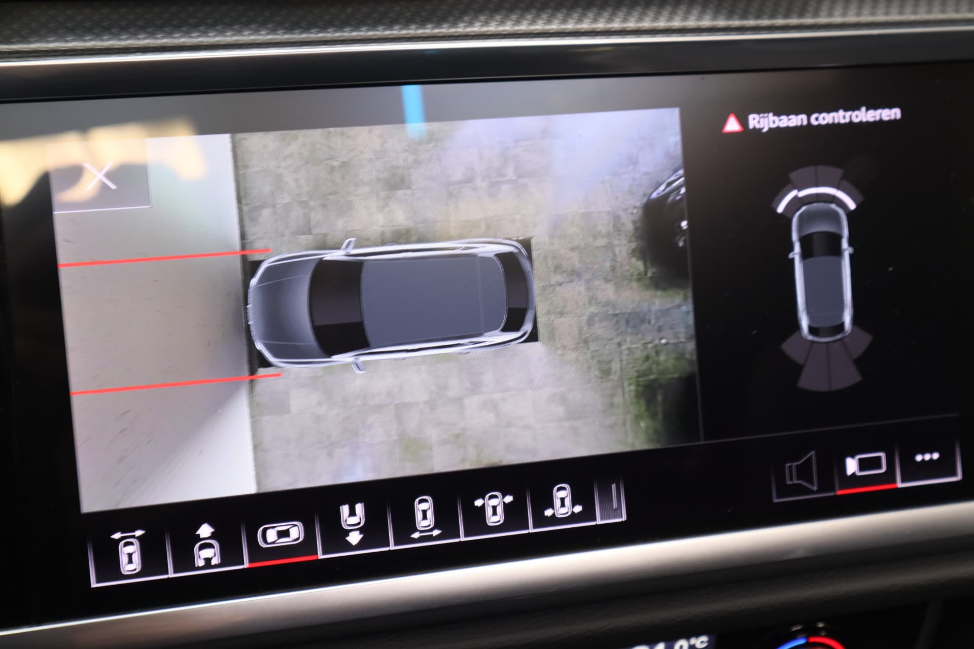 Audi Q3 Sportback 45 TFSI e S Edition thumbnail 20