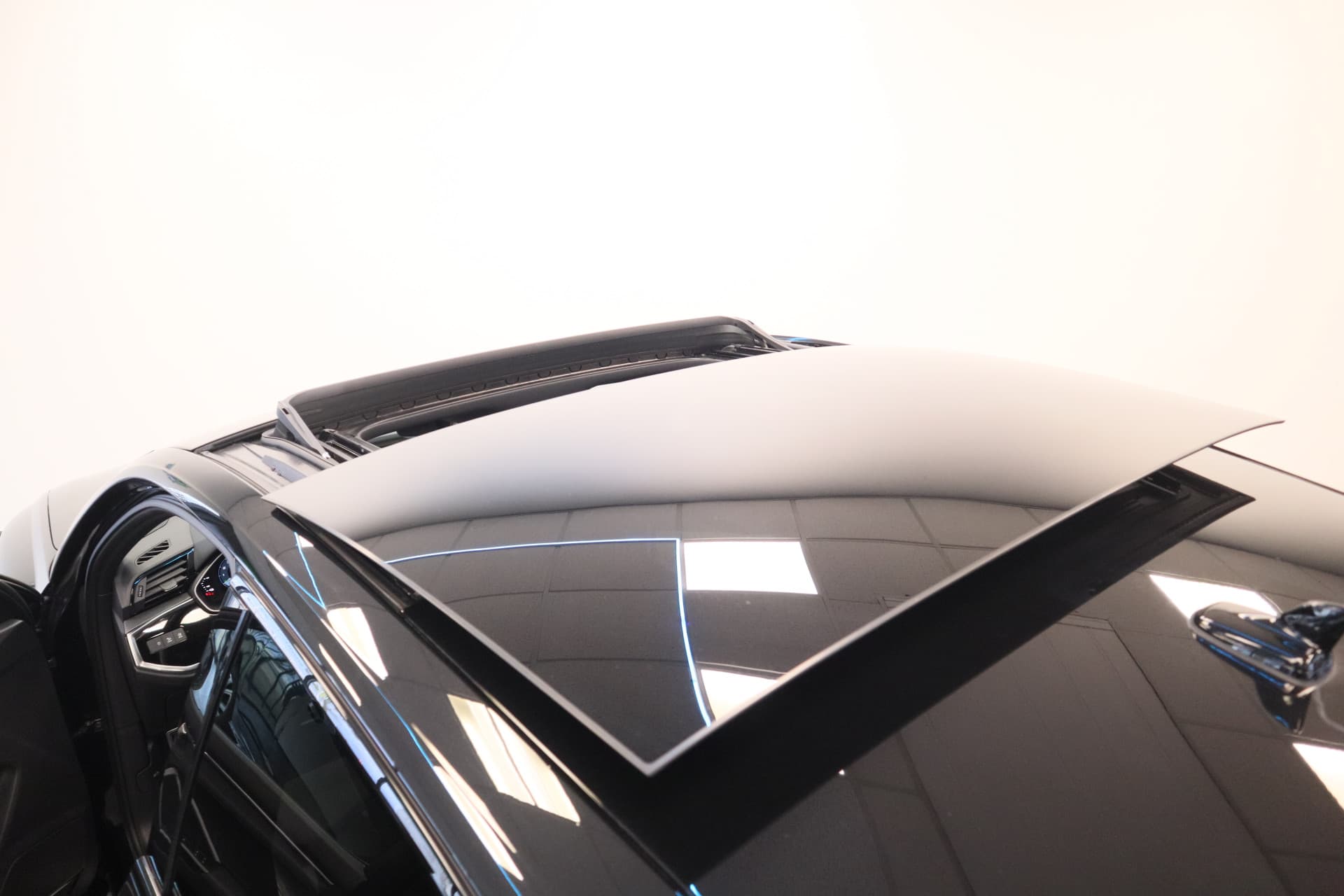 Audi Q3 Sportback 45 TFSI e S Edition thumbnail 24