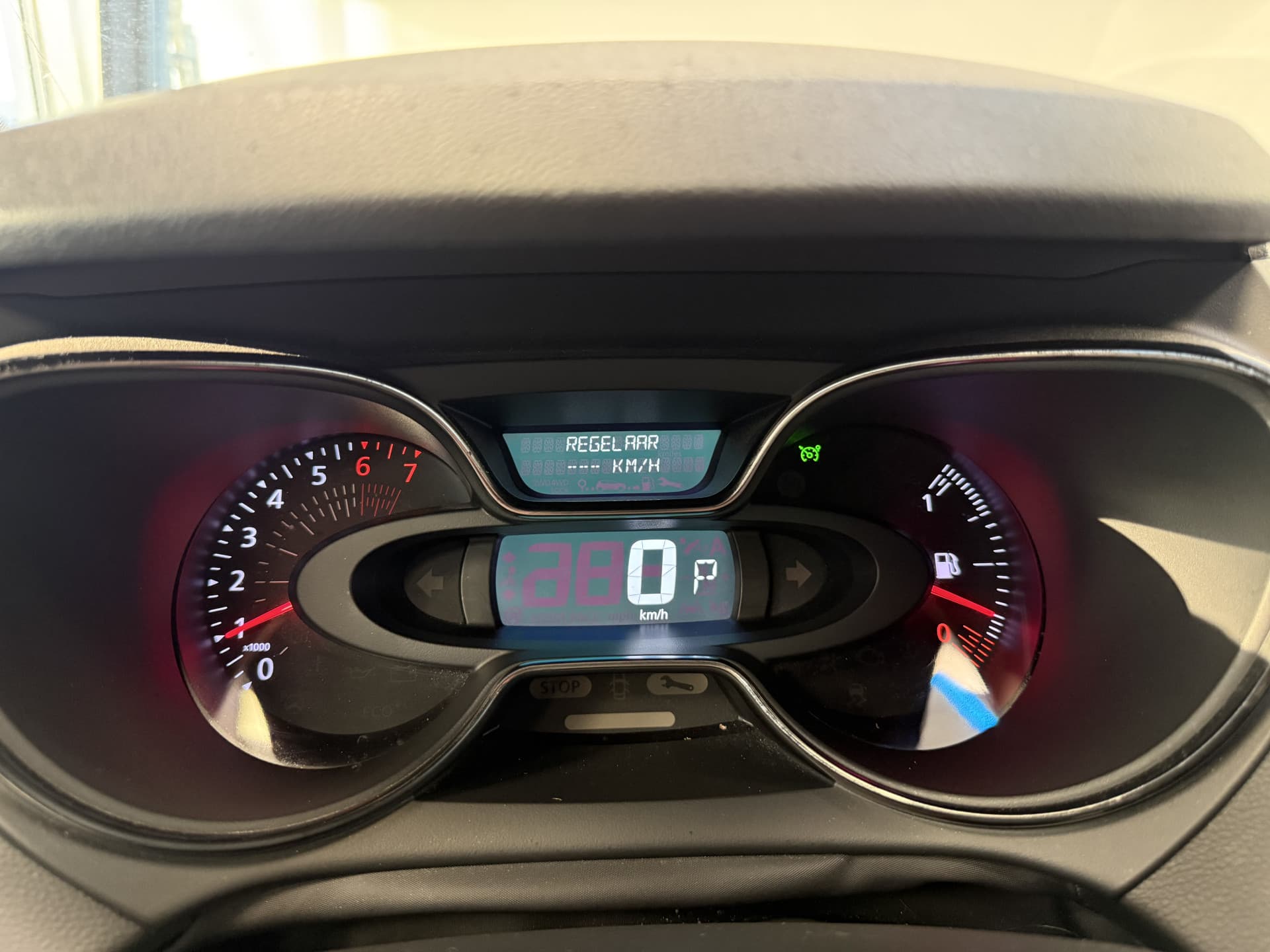 Renault Captur 1.3 TCe Intens thumbnail 9