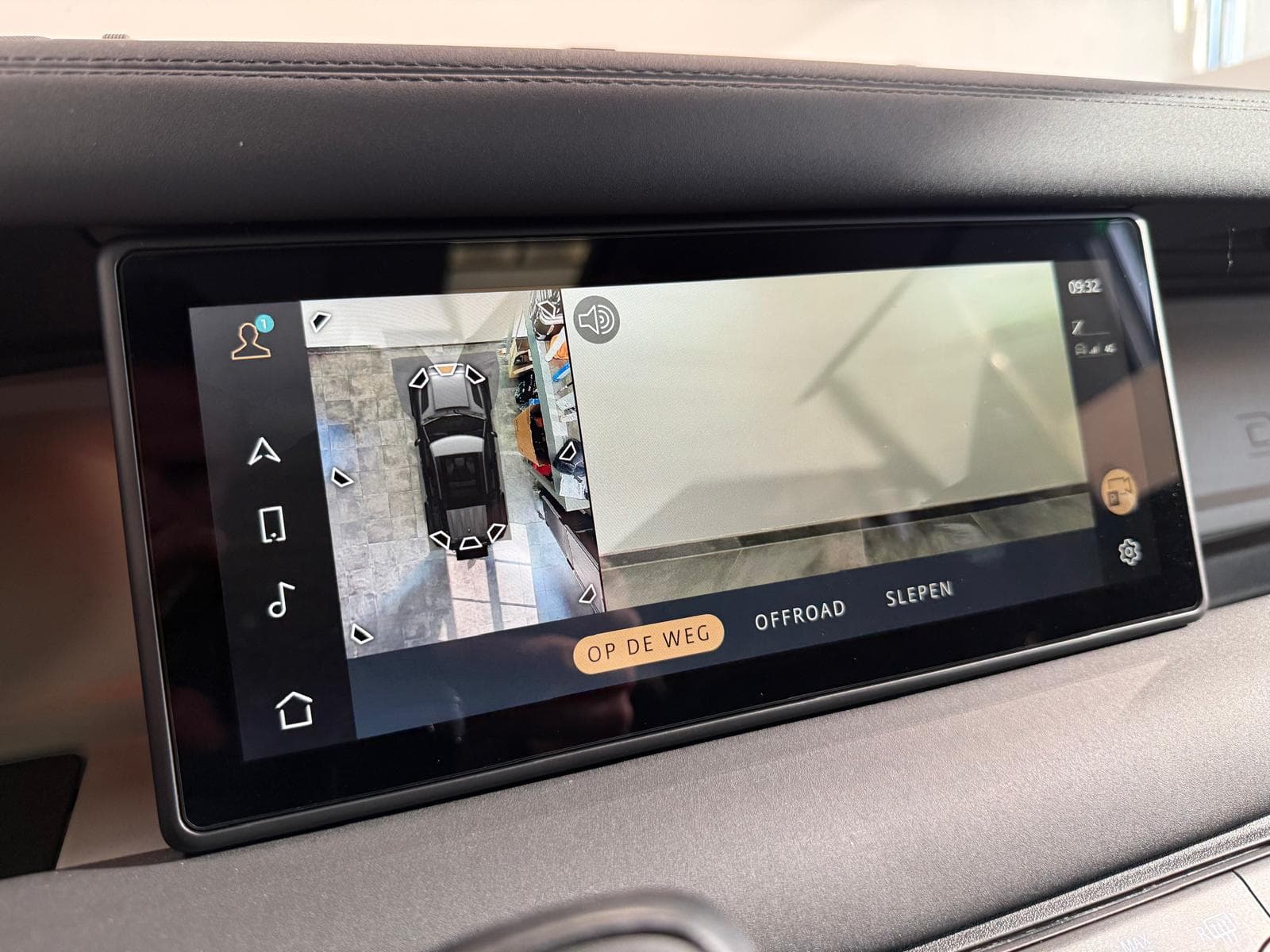 Land Rover Defender 110 2.0 P400e 110 X-Dynamic HSE thumbnail 26