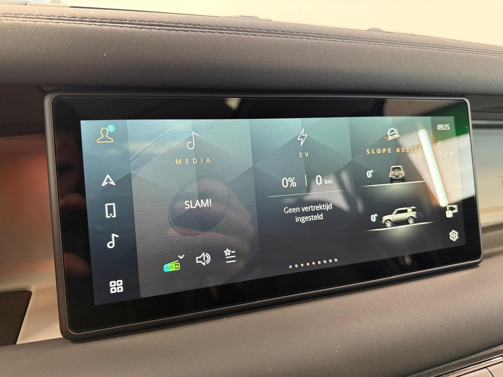 Land Rover Defender 110 2.0 P400e 110 X-Dynamic HSE thumbnail 19