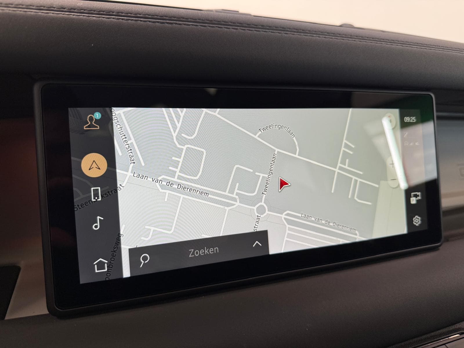 Land Rover Defender 110 2.0 P400e 110 X-Dynamic HSE thumbnail 20