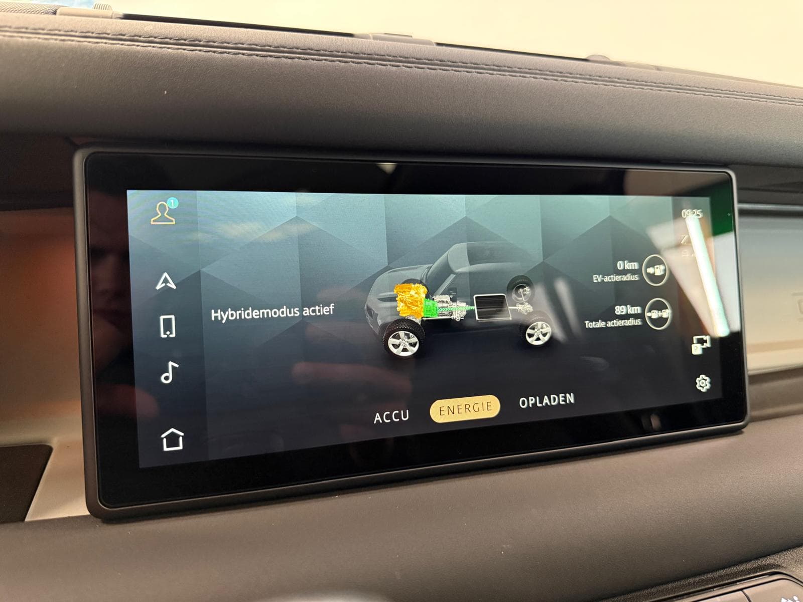 Land Rover Defender 110 2.0 P400e 110 X-Dynamic HSE thumbnail 22