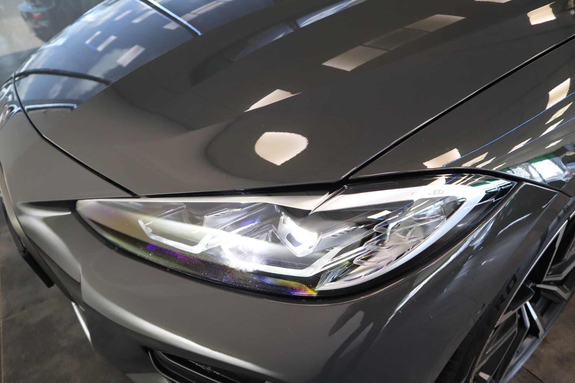 BMW 4 Serie Cabrio M440i xDrive High-Executive thumbnail 4