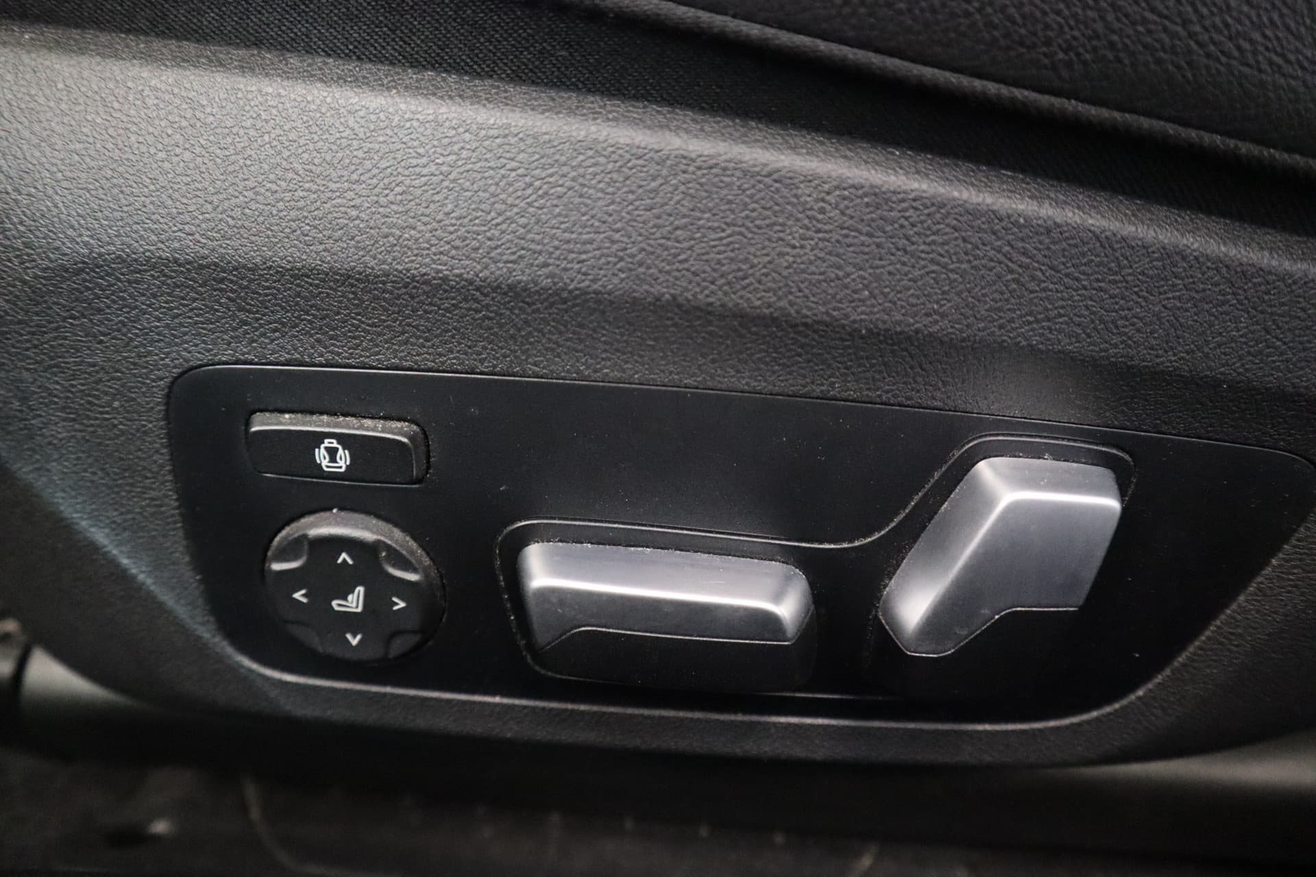 BMW 4 Serie Cabrio M440i xDrive High-Executive thumbnail 9