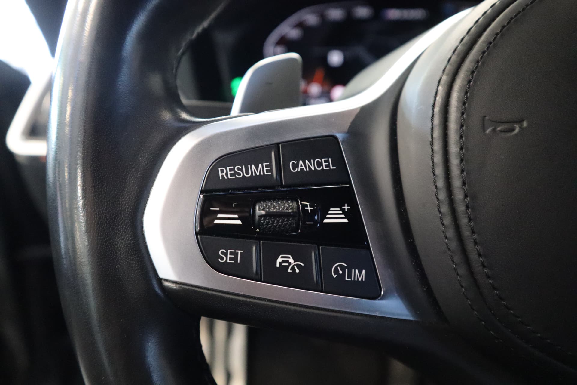 BMW 4 Serie Cabrio M440i xDrive High-Executive thumbnail 12