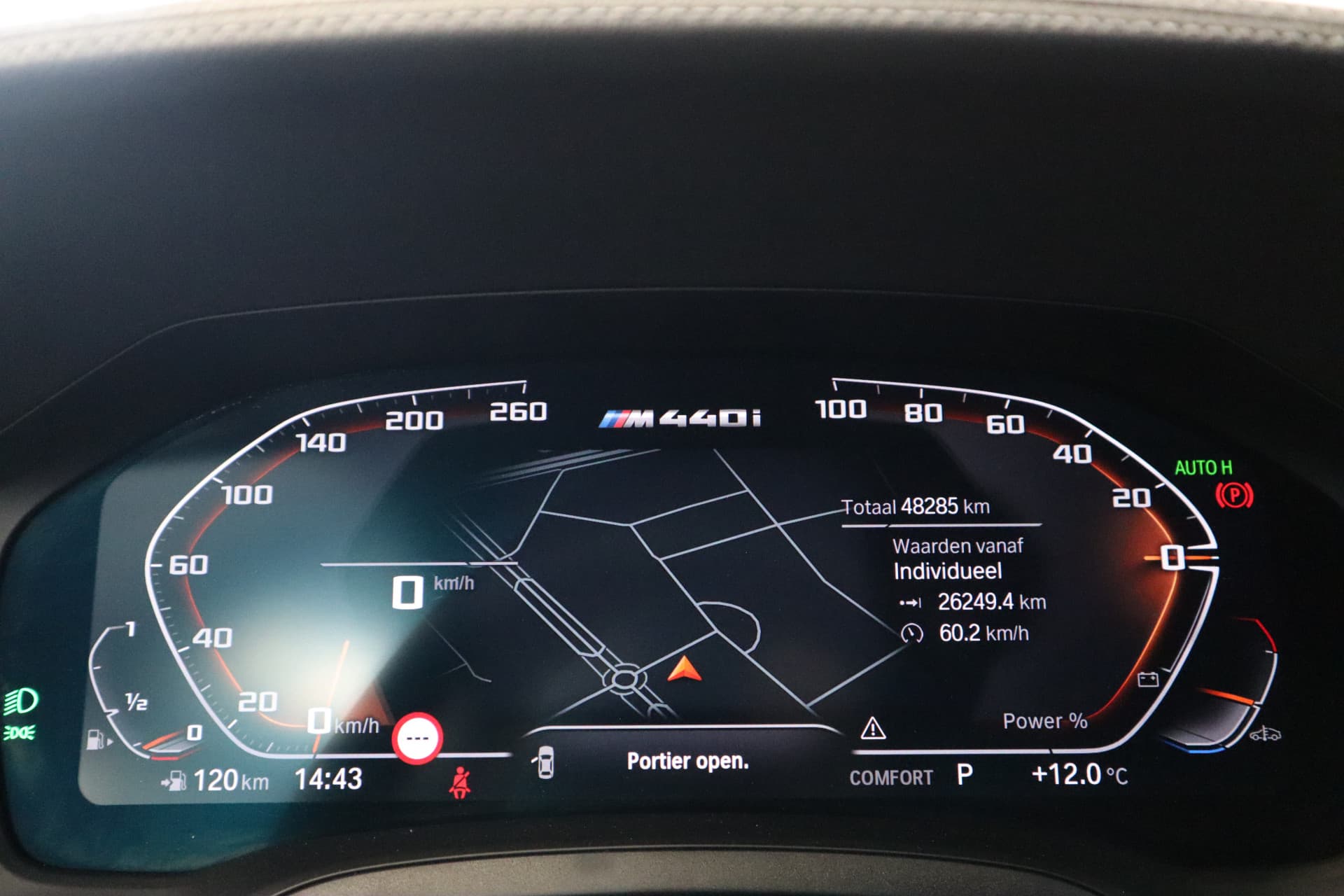 BMW 4 Serie Cabrio M440i xDrive High-Executive thumbnail 13