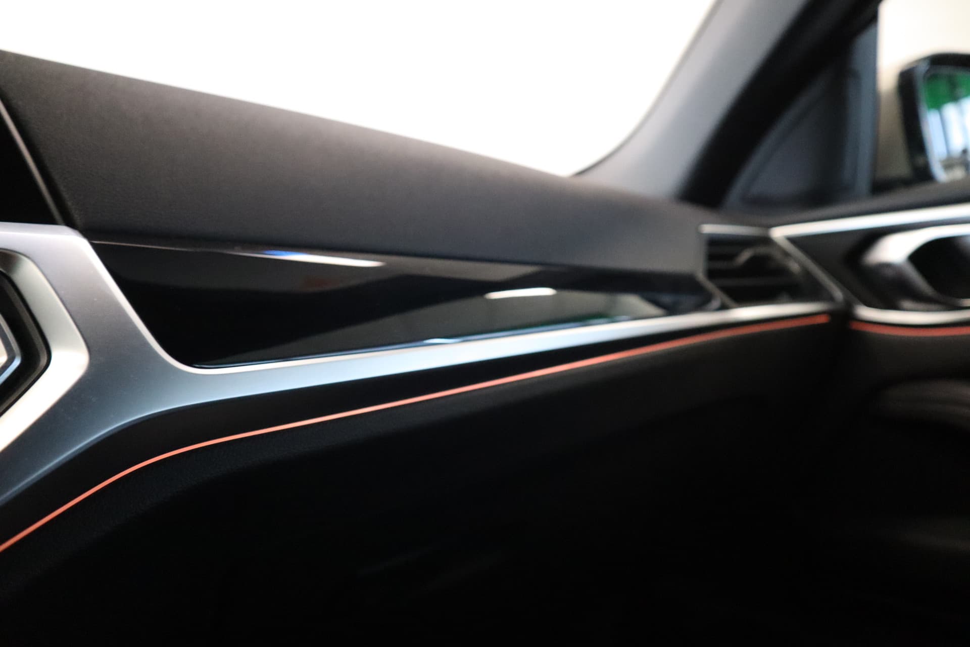 BMW 4 Serie Cabrio M440i xDrive High-Executive thumbnail 23