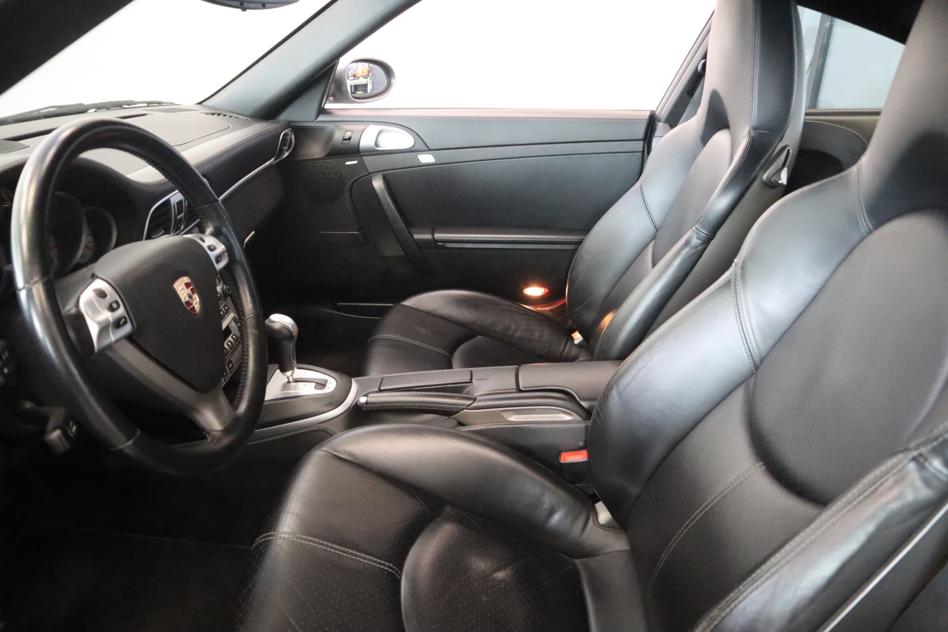 Porsche 911 3.8 Carrera 4S thumbnail 7