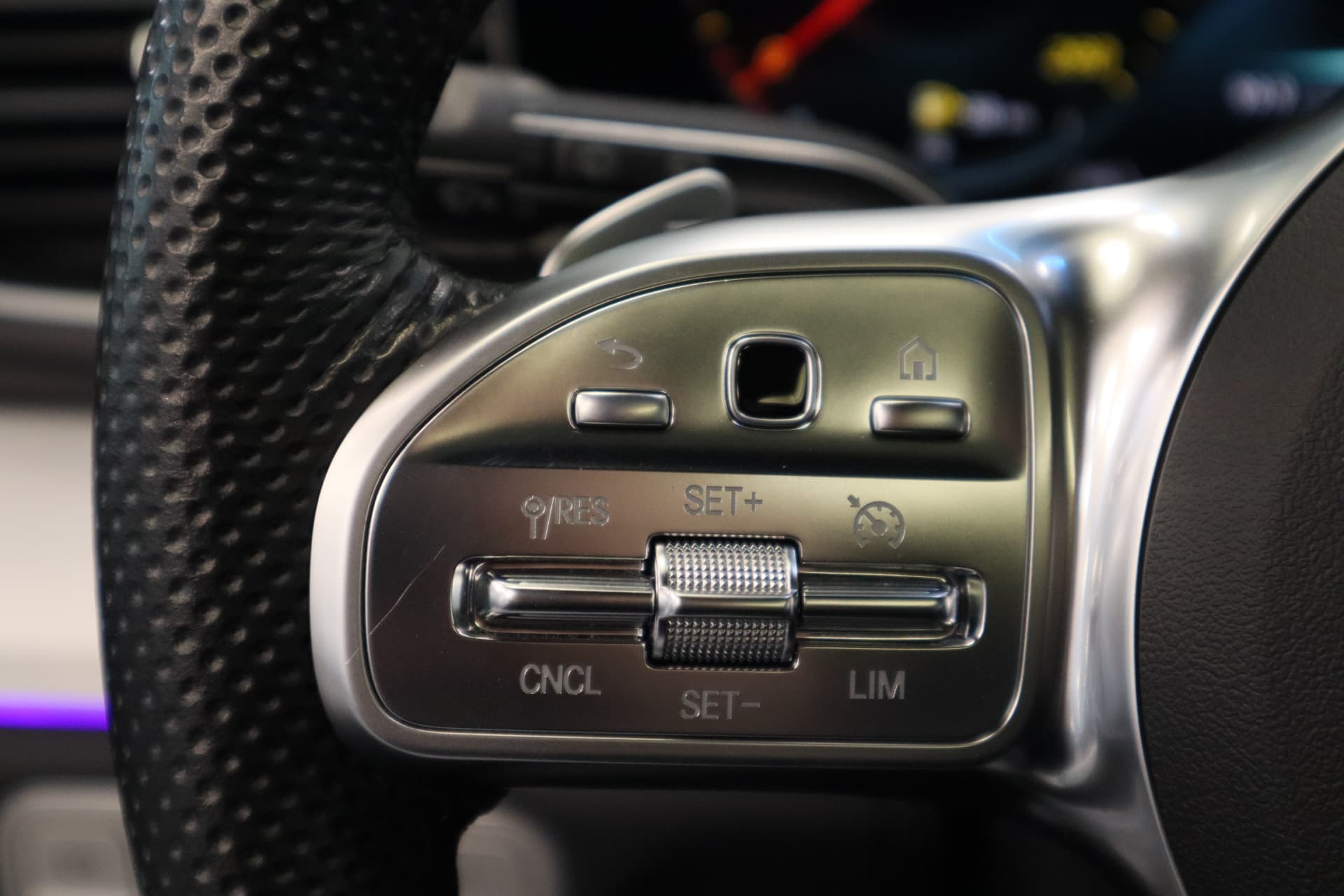 Mercedes-Benz GLE 350 e 4MATIC Premium Plus thumbnail 8