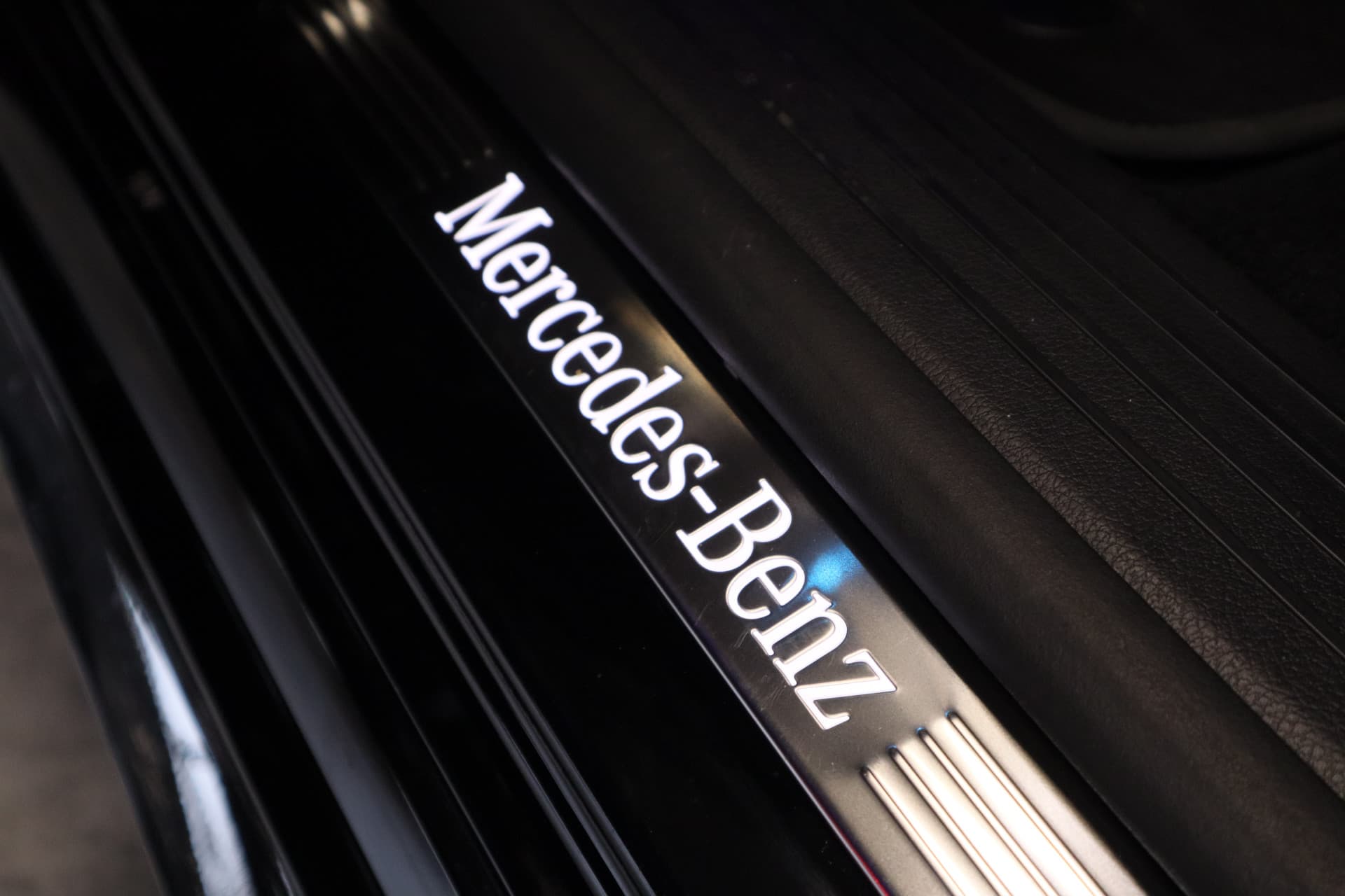 Mercedes-Benz GLE 350 e 4MATIC Premium Plus thumbnail 26