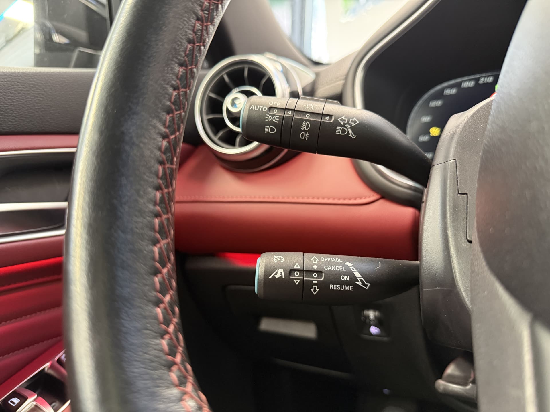 MG EHS 1.5 TGDI Luxury thumbnail 10