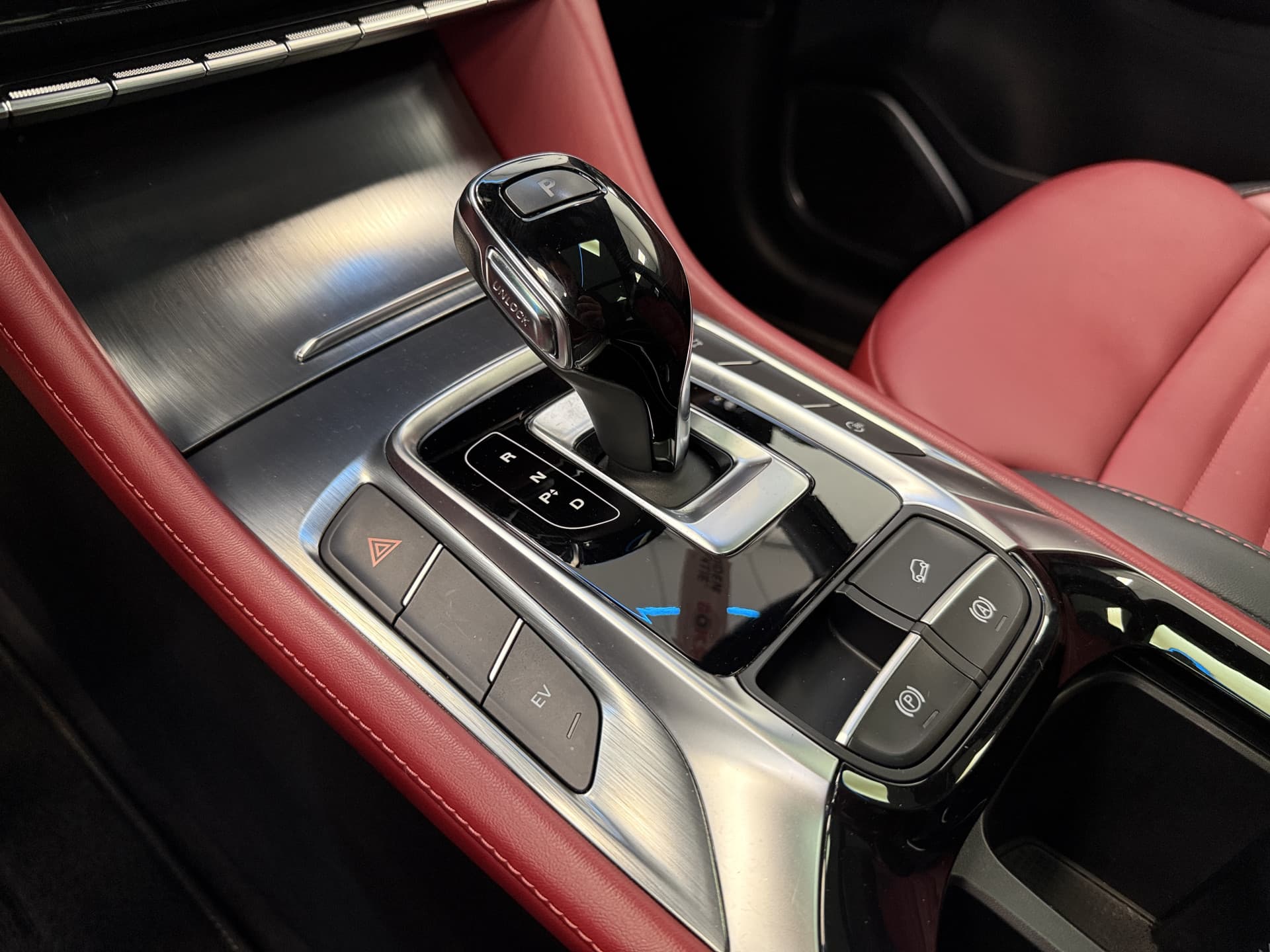 MG EHS 1.5 TGDI Luxury thumbnail 14