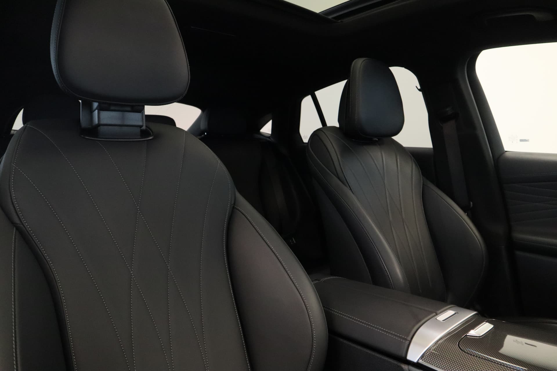 Mercedes-Benz GLC Coupé AMG 63 S E Performance Night Edition thumbnail 30