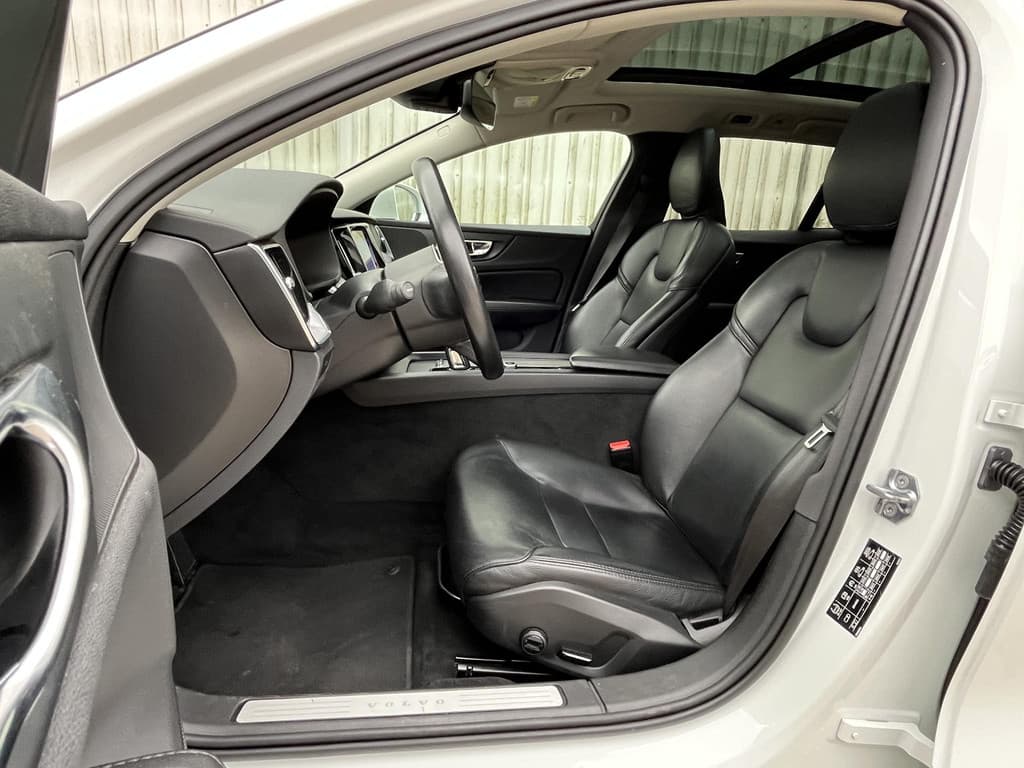 Volvo V60 2.0 B3 Business Pro thumbnail 16