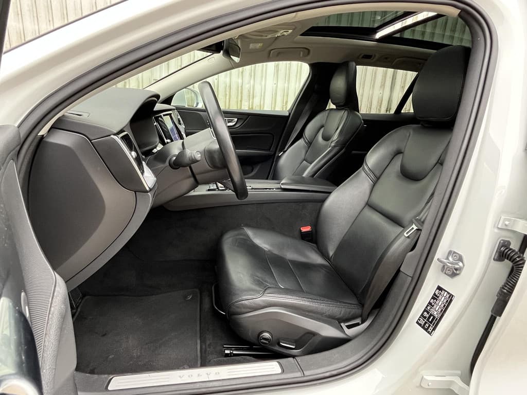 Volvo V60 2.0 B3 Business Pro thumbnail 17