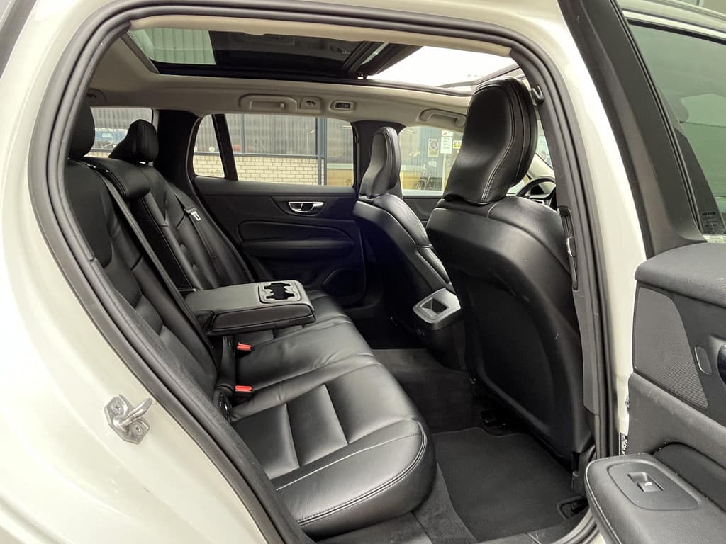 Volvo V60 2.0 B3 Business Pro thumbnail 35