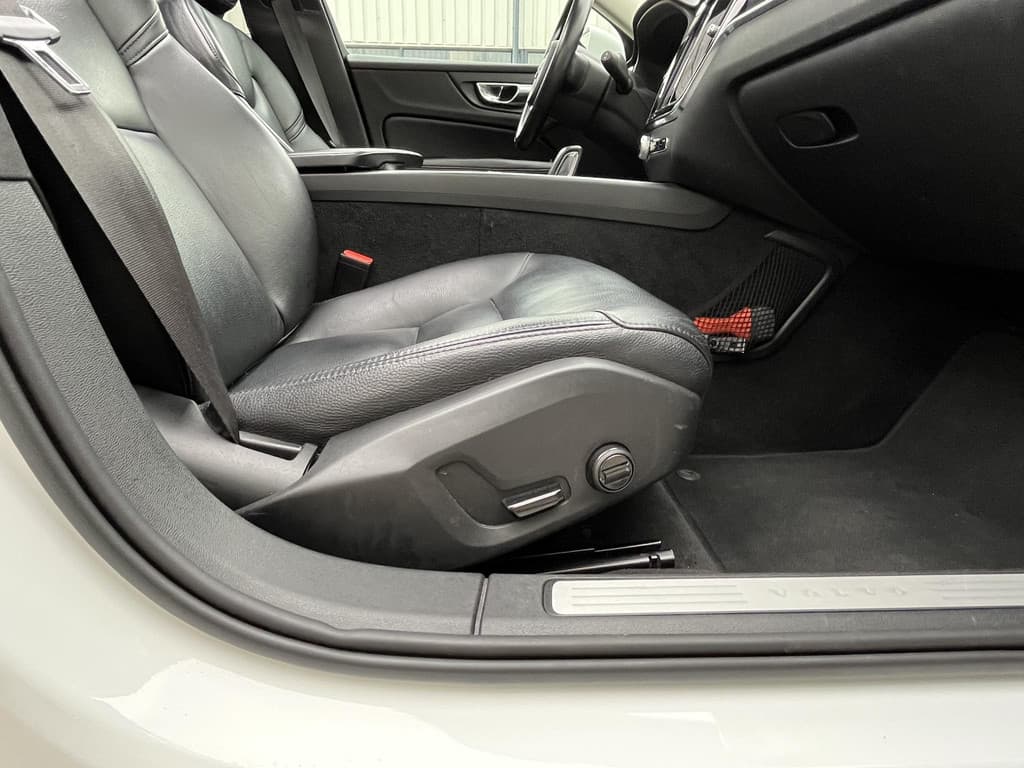 Volvo V60 2.0 B3 Business Pro thumbnail 39