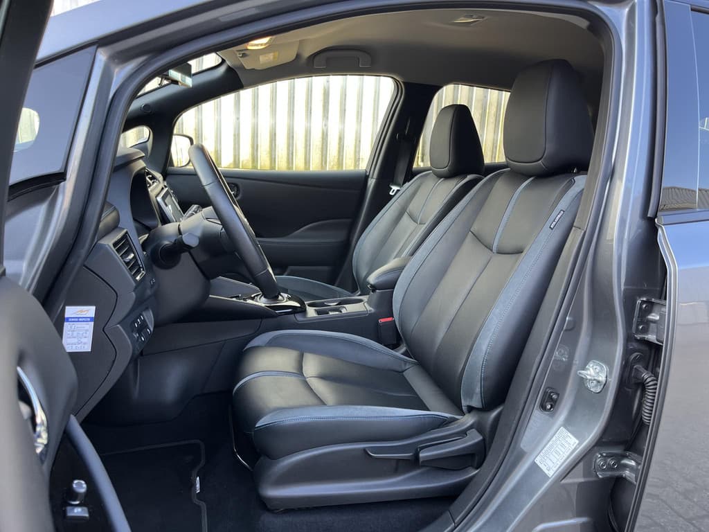 Nissan Leaf Tekna 40 kWh thumbnail 12