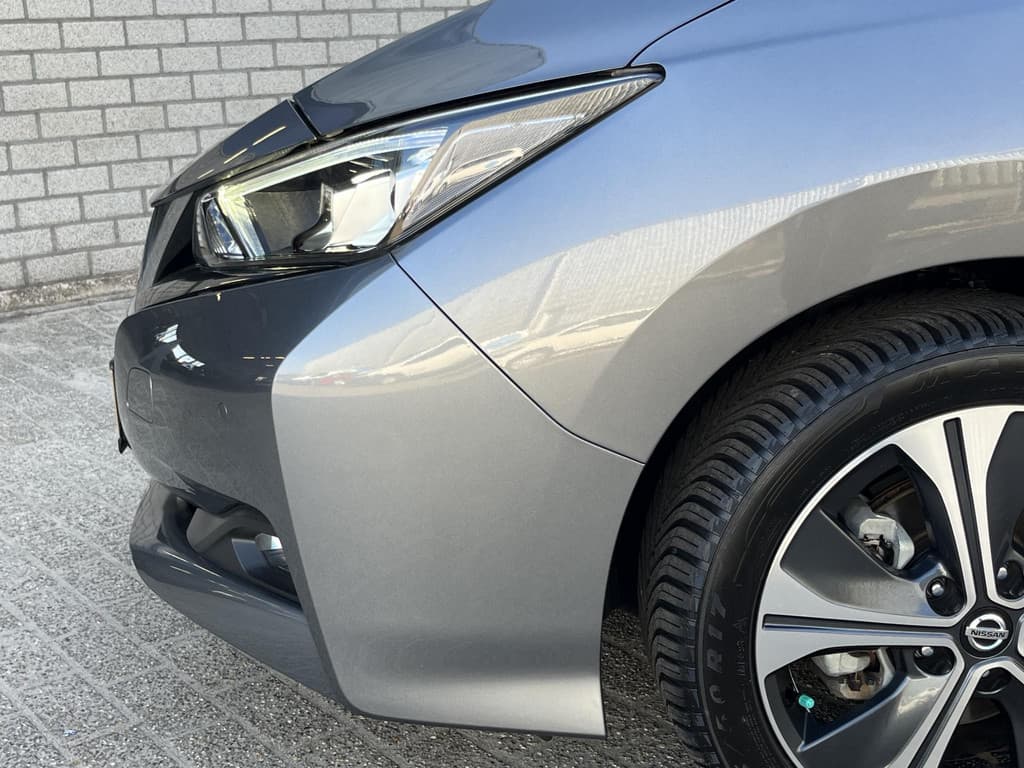 Nissan Leaf Tekna 40 kWh thumbnail 33