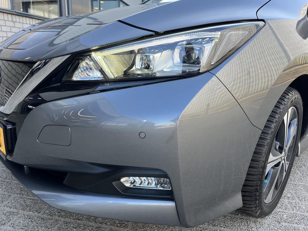 Nissan Leaf Tekna 40 kWh thumbnail 34