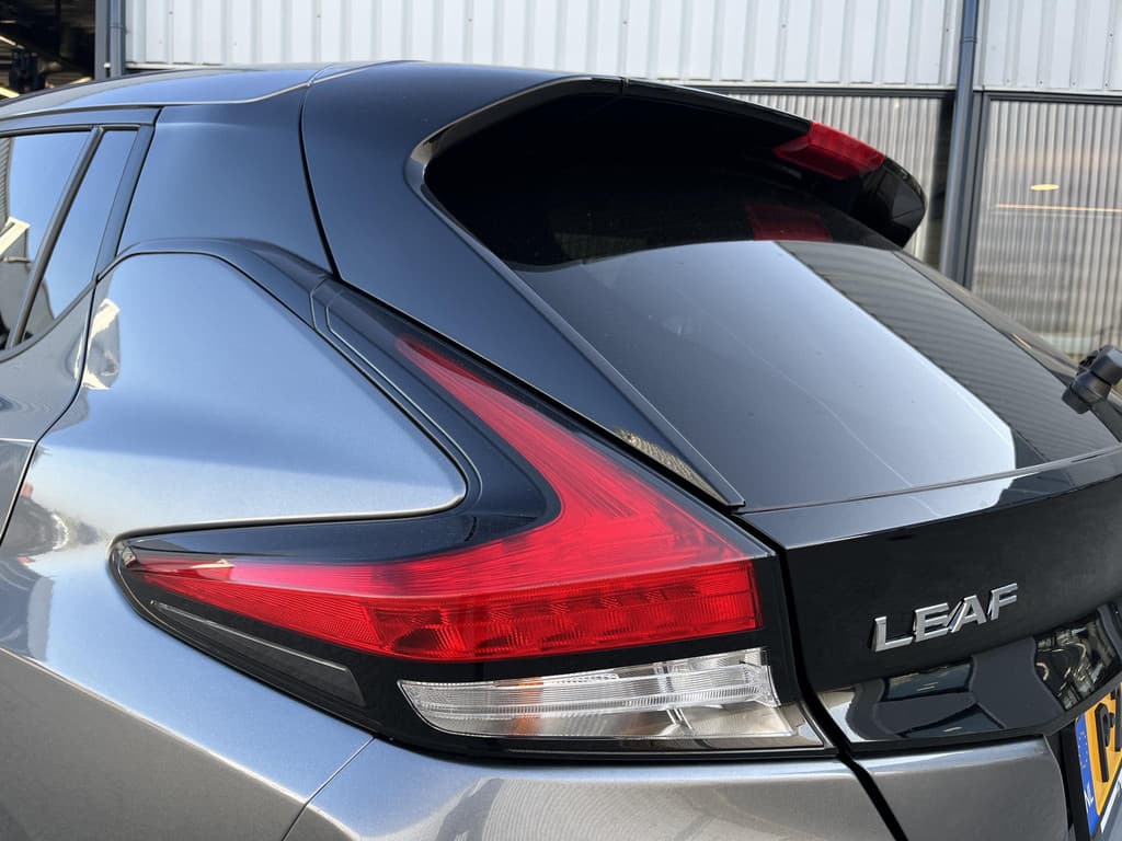 Nissan Leaf Tekna 40 kWh thumbnail 40