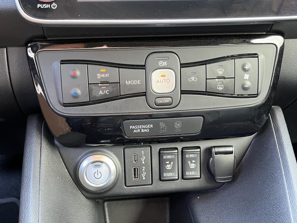 Nissan Leaf Tekna 40 kWh thumbnail 65