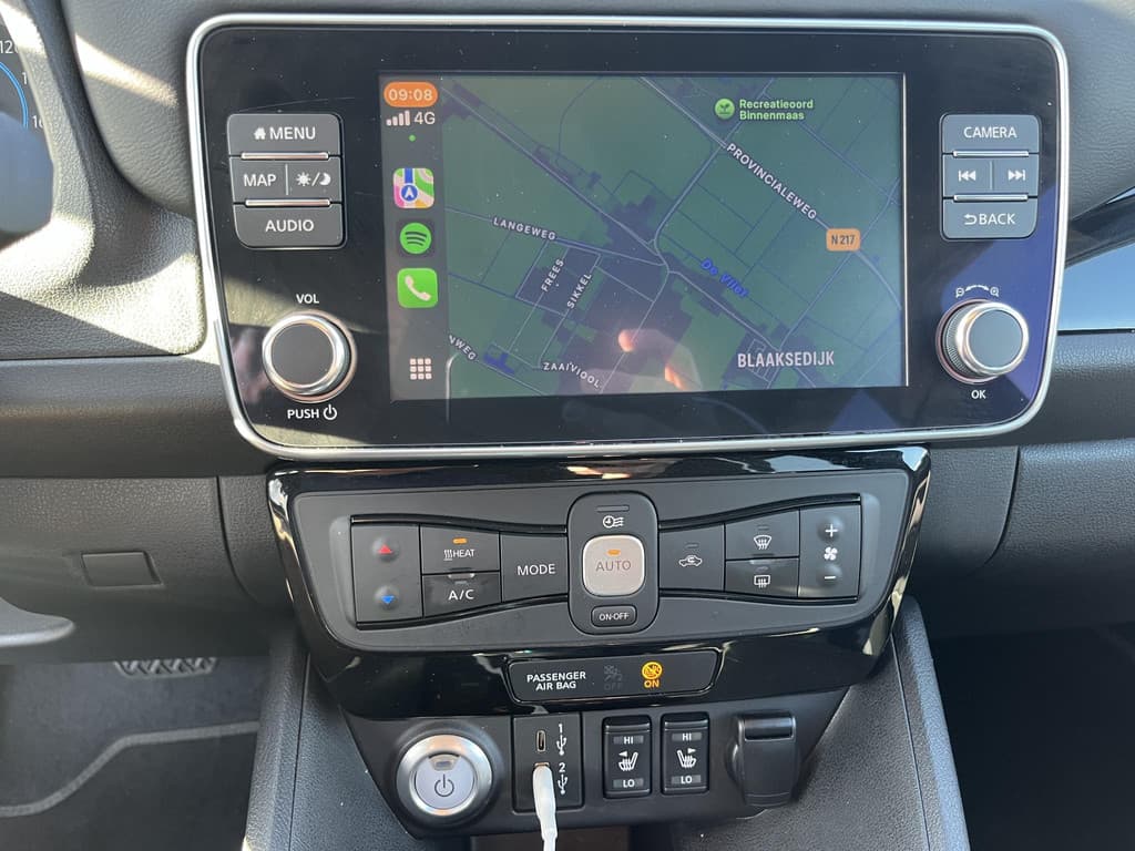 Nissan Leaf Tekna 40 kWh thumbnail 73