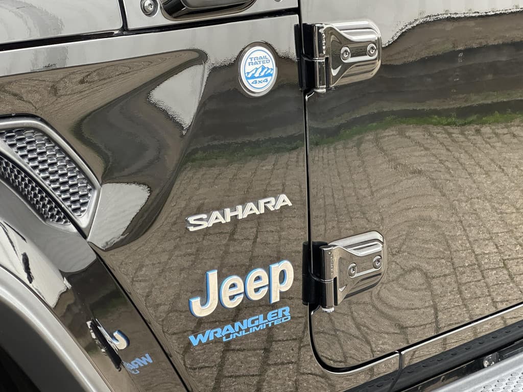 Jeep Wrangler Unlimited 4xe 380 Sahara thumbnail 12