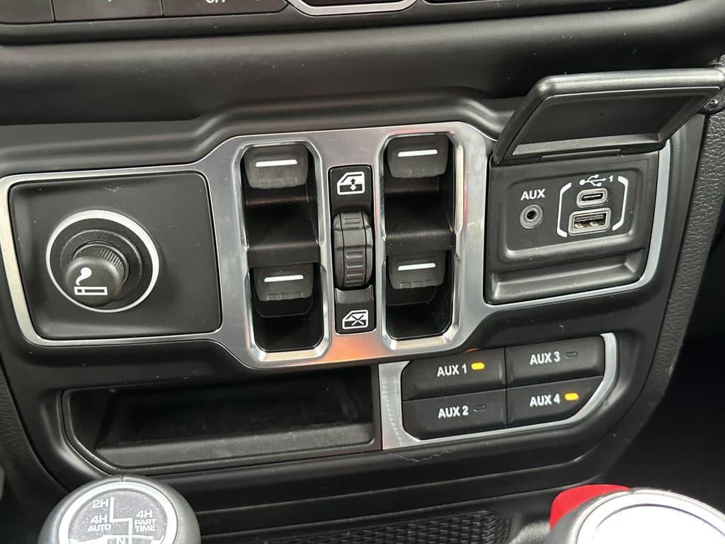 Jeep Wrangler Unlimited 4xe 380 Sahara thumbnail 50