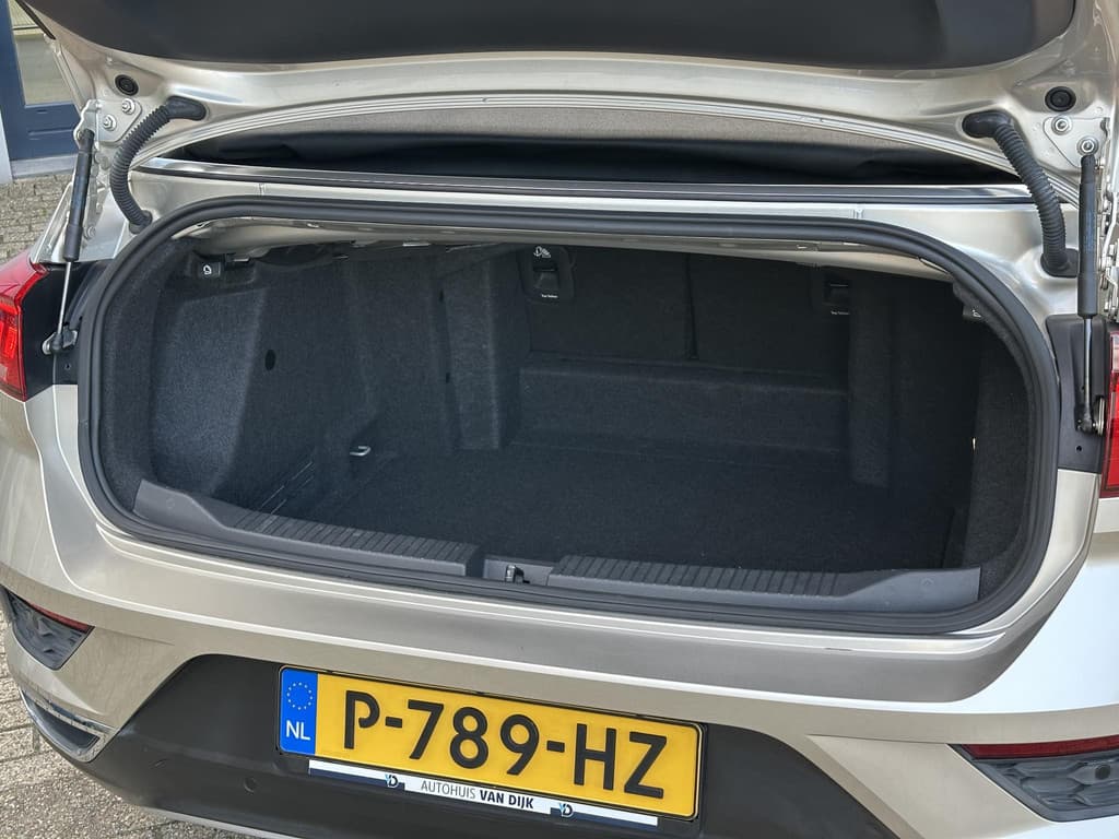 Volkswagen T-Roc Cabrio 1.0 TSI Style R-Line thumbnail 30