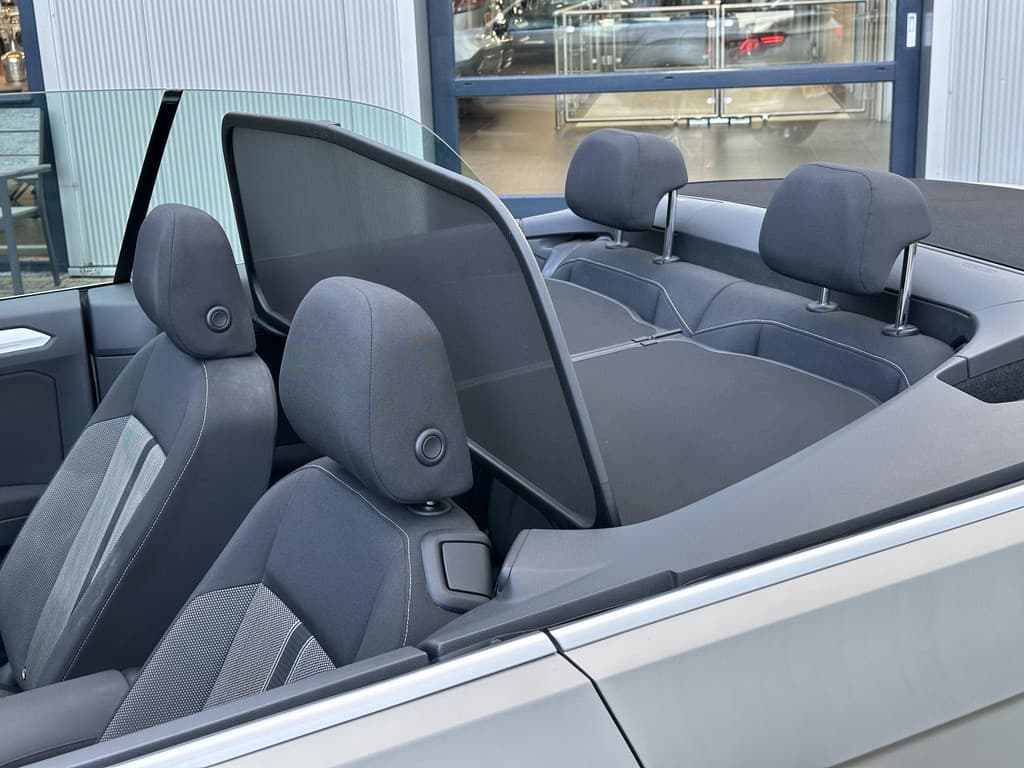 Volkswagen T-Roc Cabrio 1.0 TSI Style R-Line thumbnail 43