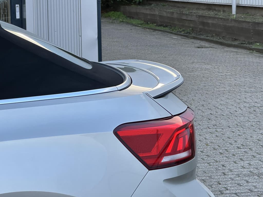 Volkswagen T-Roc Cabrio 1.0 TSI Style R-Line thumbnail 47