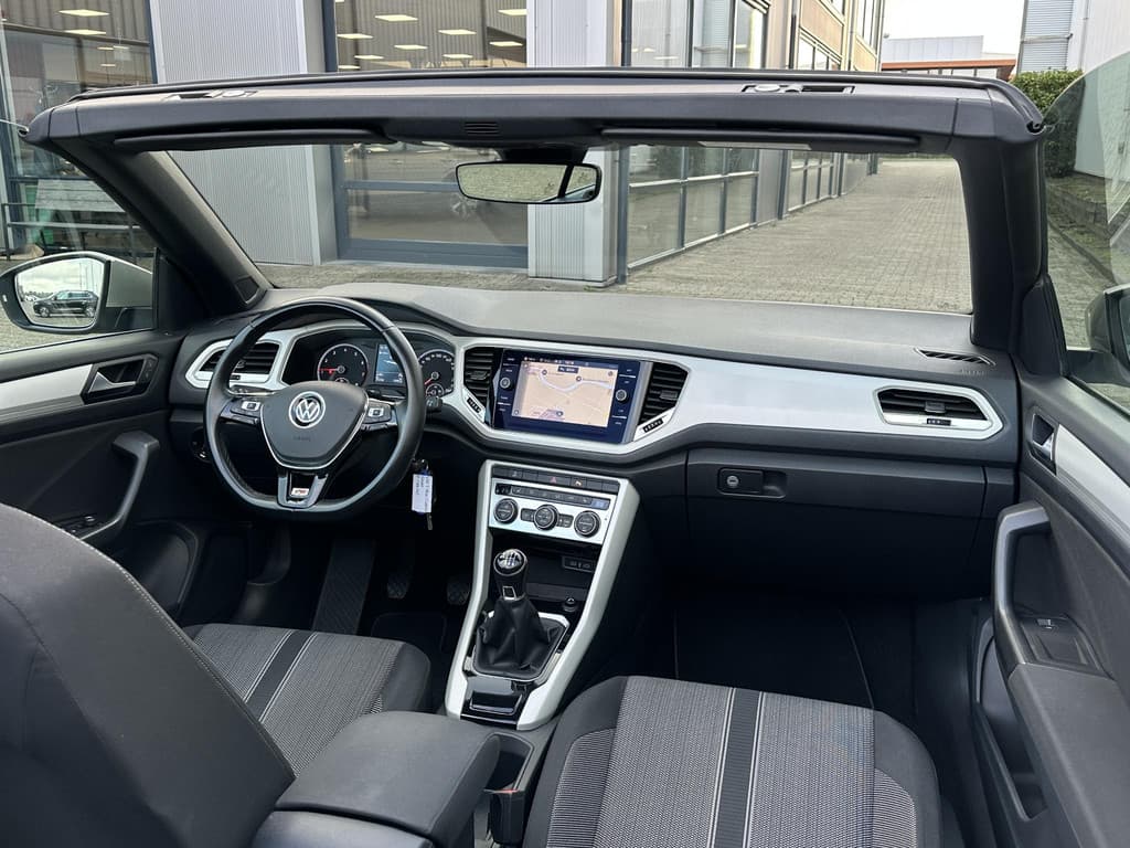 Volkswagen T-Roc Cabrio 1.0 TSI Style R-Line thumbnail 53