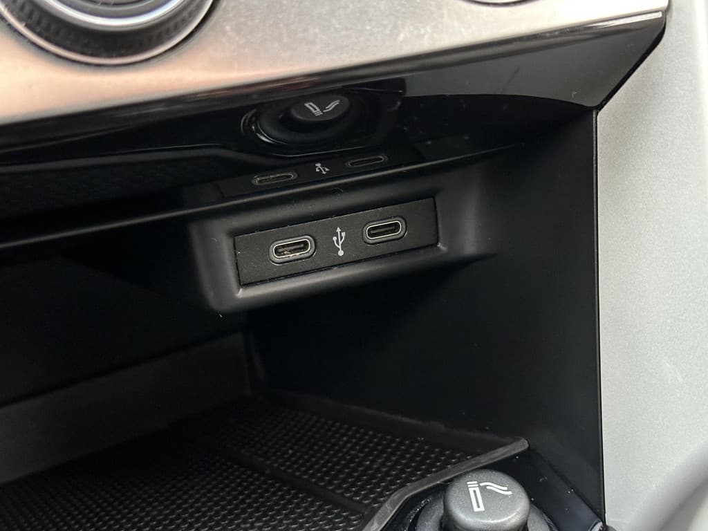 Volkswagen T-Roc Cabrio 1.0 TSI Style R-Line thumbnail 62