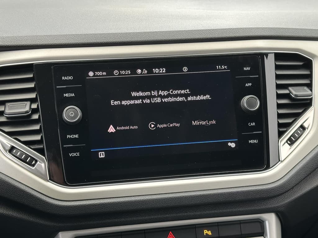 Volkswagen T-Roc Cabrio 1.0 TSI Style R-Line thumbnail 9