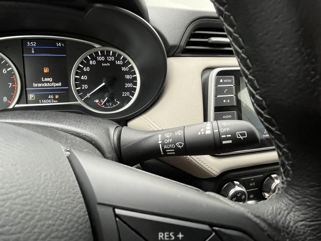 Nissan Micra 1.0 IG-T N-Connecta thumbnail 33